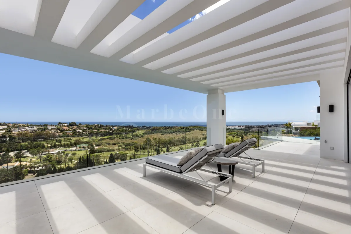 Royal Views 1
